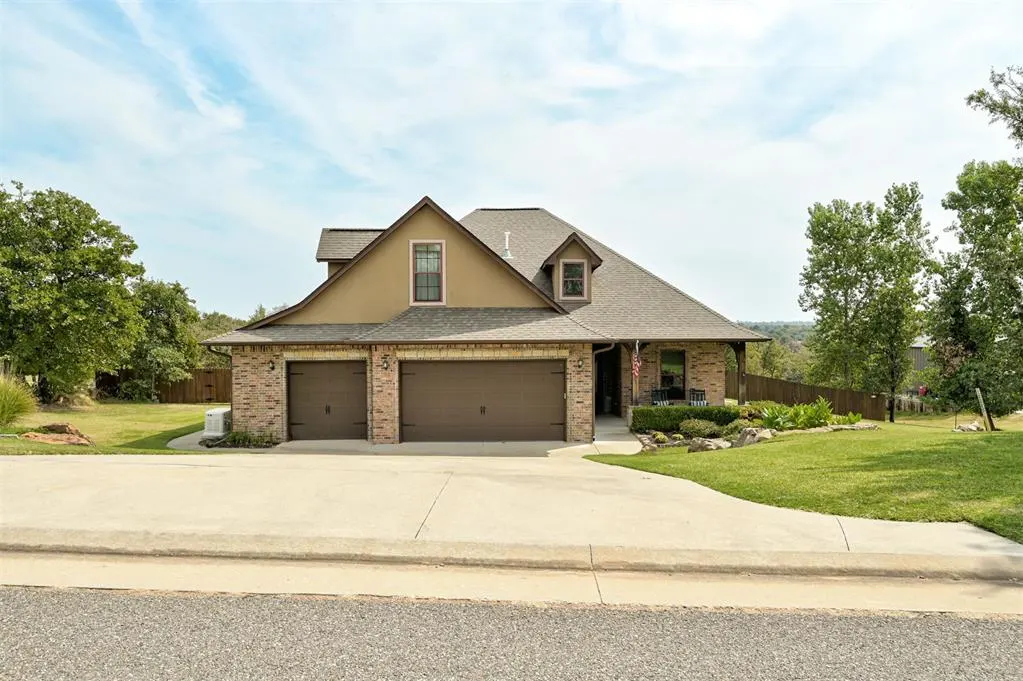Front exterior — 8524 Bella Ranch Drive, Choctaw, OK 73020