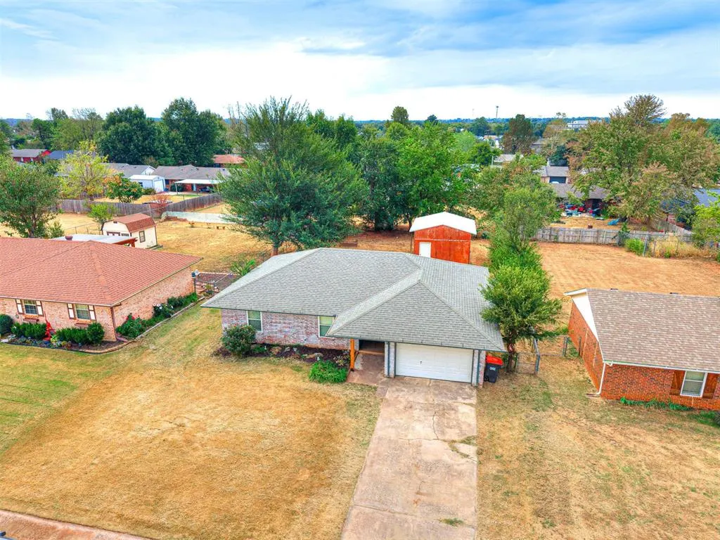 Photo 3 — 20040 Timberidge Road, Harrah, OK 73045