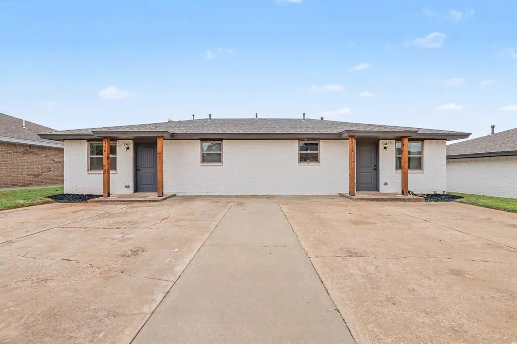 Front exterior — 116 N McKenzie Street 116 + 118, Weatherford, OK 73096