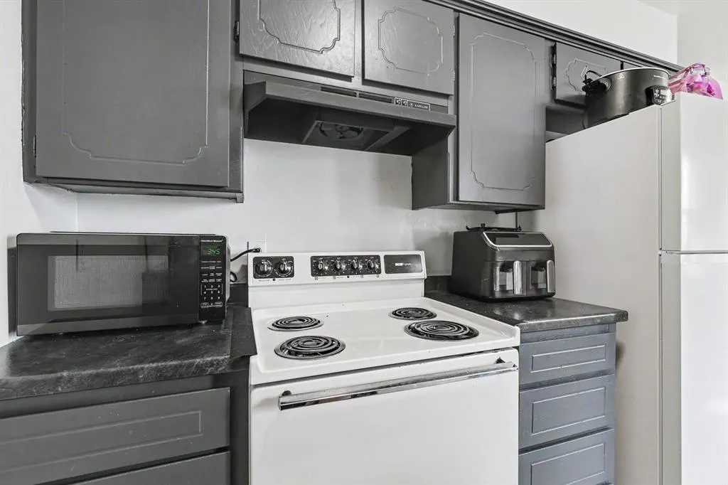 Photo 7 — 116 N McKenzie Street 116 + 118, Weatherford, OK 73096