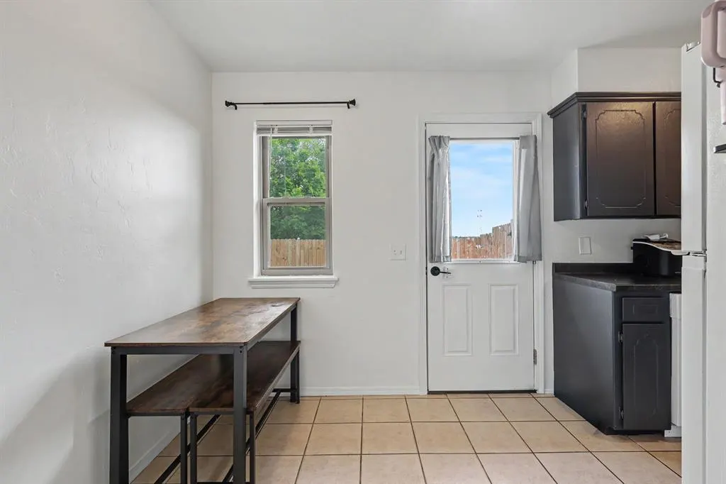 Photo 9 — 116 N McKenzie Street 116 + 118, Weatherford, OK 73096
