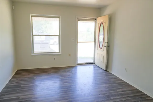 Photo 2 — 7228 NW 17th Street, Bethany, OK 73008