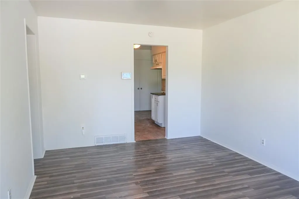 Photo 3 — 7228 NW 17th Street, Bethany, OK 73008