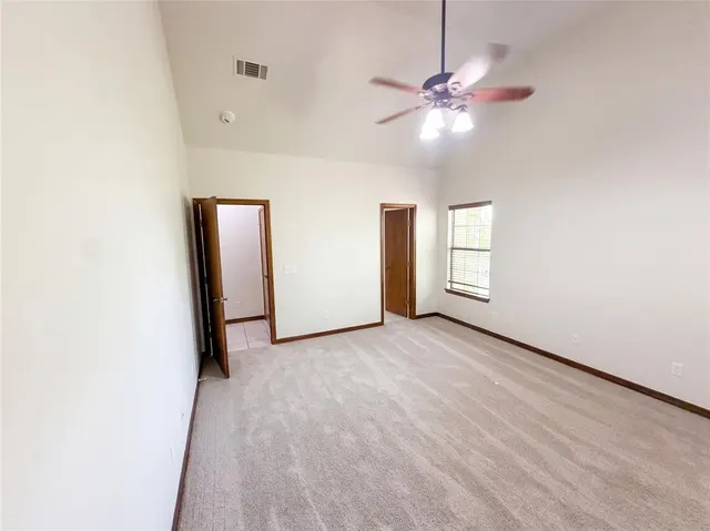 Photo 4 — 1919 E Kelsey Lane, Stillwater, OK 74075