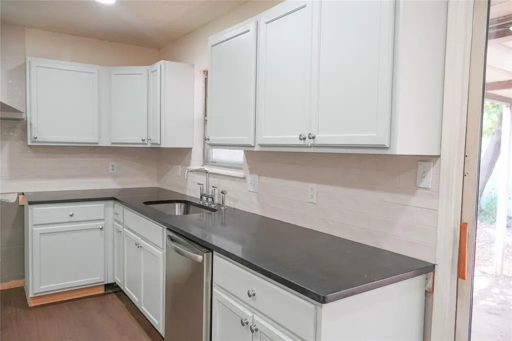Photo 6 — 1410 High Meadows Drive, Norman, OK 73071