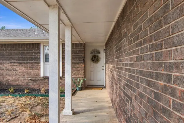 Photo 4 — 1711 Fremont Drive, The Village, OK 73120