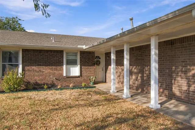 Photo 5 — 1711 Fremont Drive, The Village, OK 73120