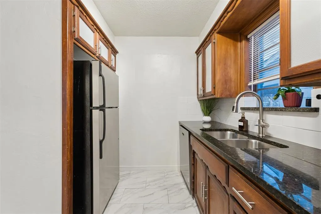 Photo 11 — 3020 NW 11th Street, Oklahoma City, OK 73107