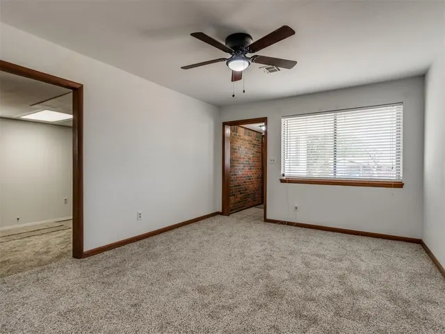 Photo 5 — 109 Rock Place, Moore, OK 73160