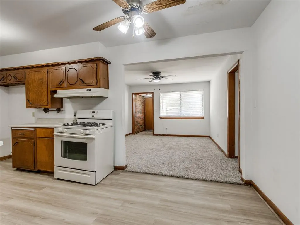 Photo 11 — 109 Rock Place, Moore, OK 73160