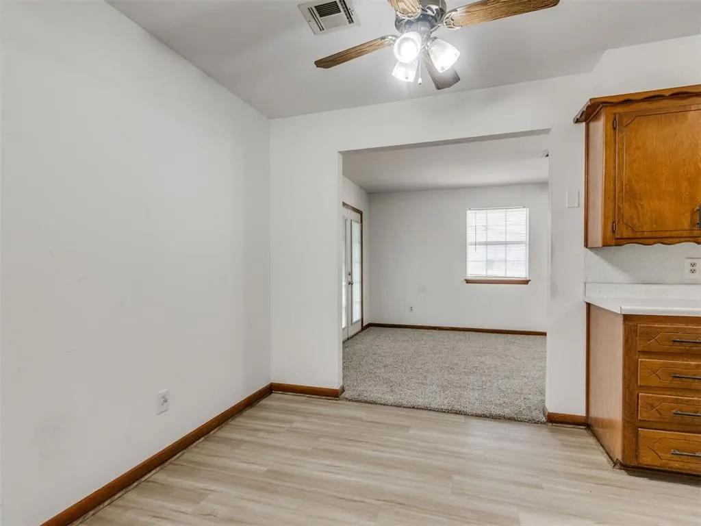 Photo 12 — 109 Rock Place, Moore, OK 73160