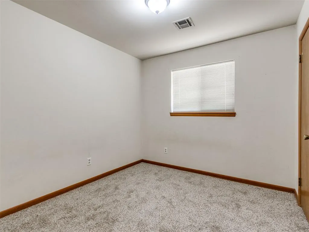 Photo 26 — 109 Rock Place, Moore, OK 73160