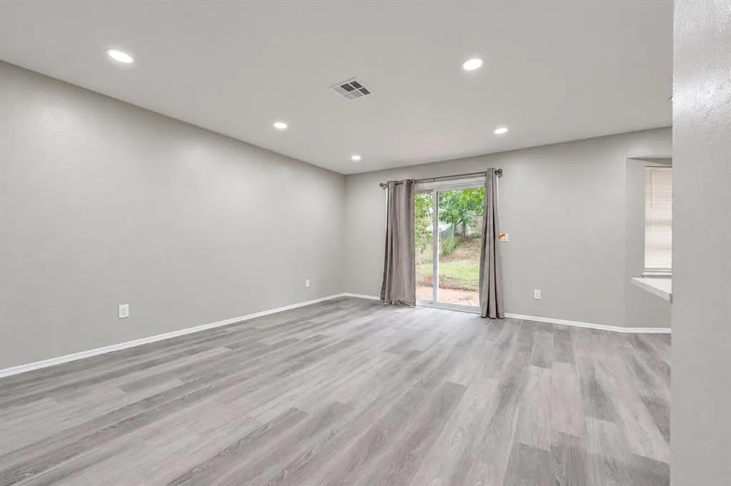 Photo 16 — 3208 SE 54th Street, Oklahoma City, OK 73135