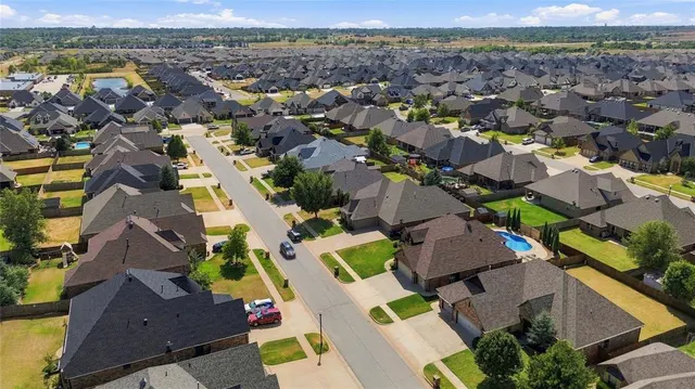 Photo 4 — 4005 Wayfield Avenue, Oklahoma City, OK 73179