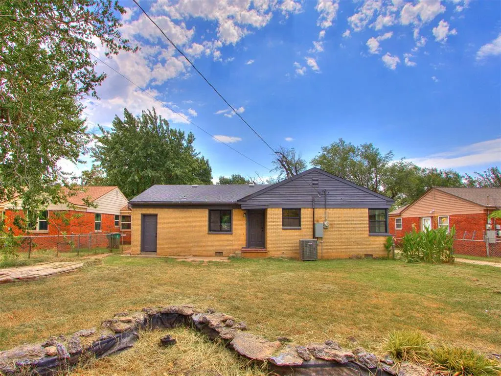 Photo 11 — 2201 N Roff Avenue, Oklahoma City, OK 73107