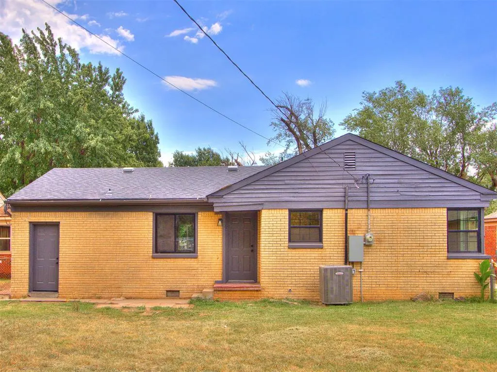 Photo 12 — 2201 N Roff Avenue, Oklahoma City, OK 73107