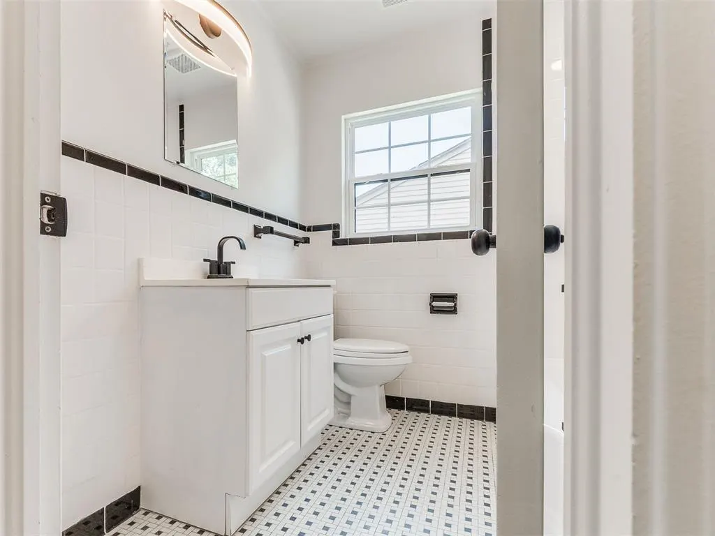 Photo 21 — 2201 N Roff Avenue, Oklahoma City, OK 73107