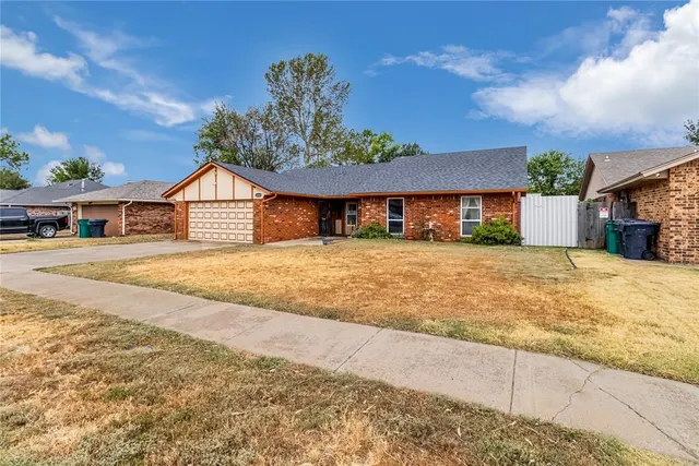 Photo 2 — 3040 SW 129th Street, Oklahoma City, OK 73170