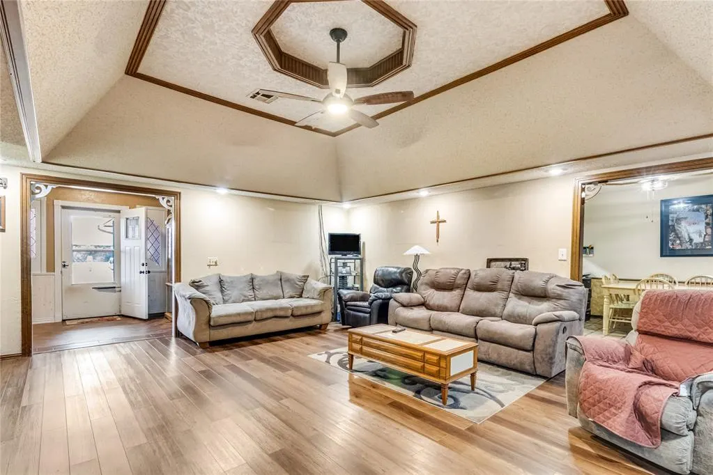 Photo 9 — 3040 SW 129th Street, Oklahoma City, OK 73170