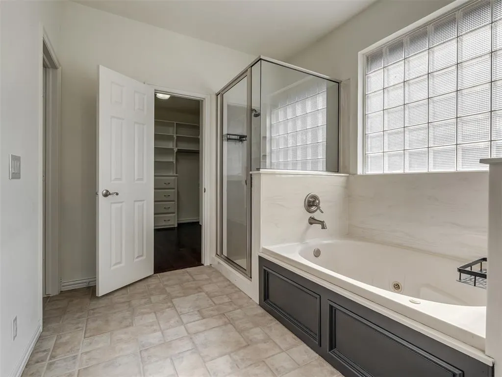 Photo 14 — 3641 Equestrian Court, Edmond, OK 73034