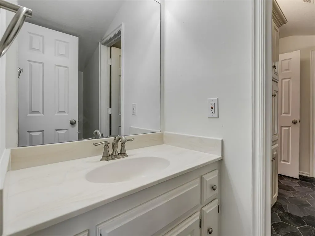 Photo 23 — 3641 Equestrian Court, Edmond, OK 73034