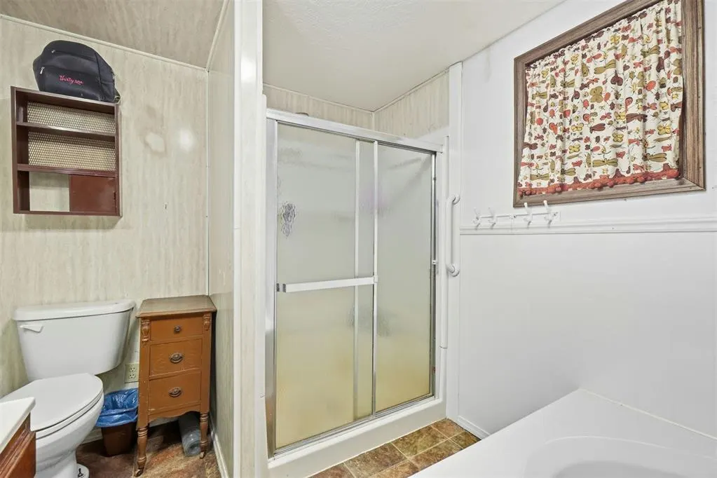 Photo 20 — 423 N Lowe Street, Hobart, OK 73651