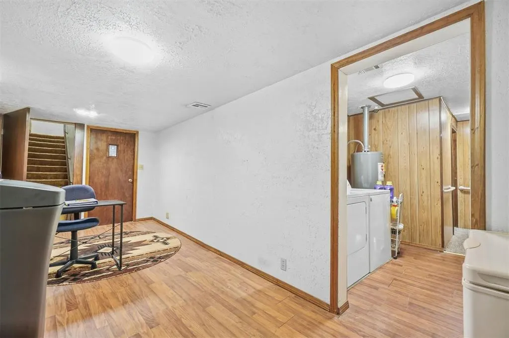 Photo 26 — 423 N Lowe Street, Hobart, OK 73651