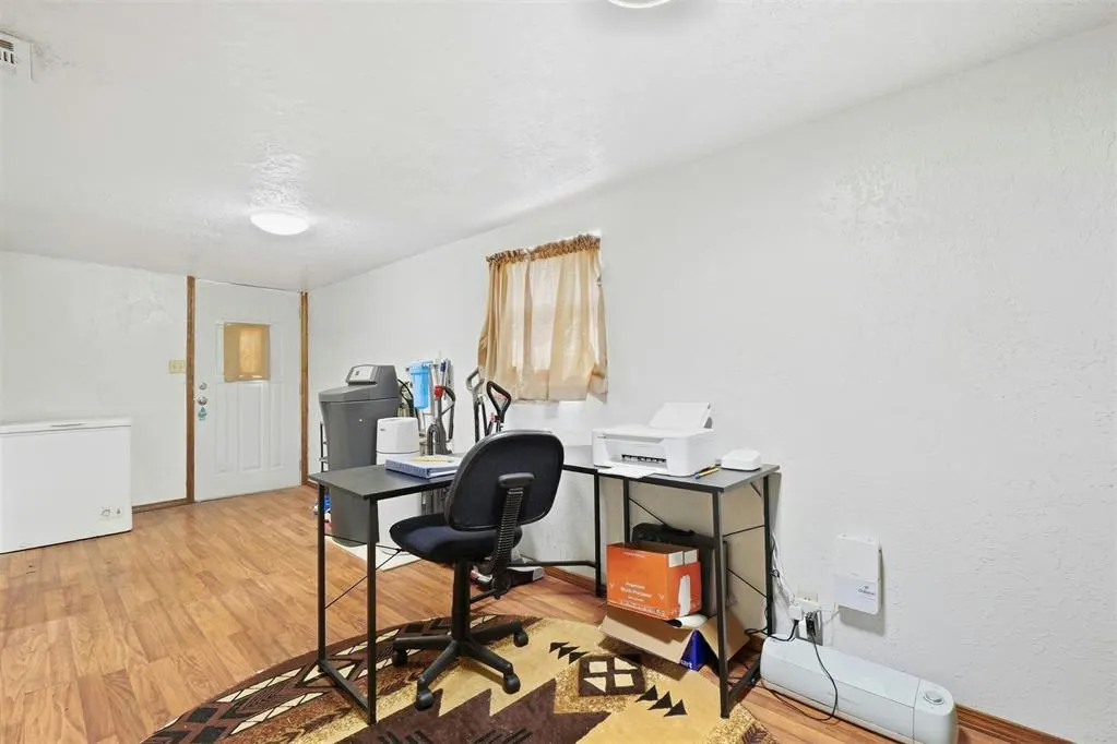 Photo 27 — 423 N Lowe Street, Hobart, OK 73651