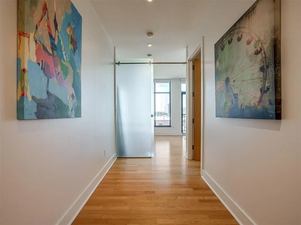 Photo 25 — 241 NE 4th Street 5, Oklahoma City, OK 73104