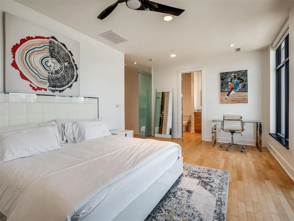 Photo 31 — 241 NE 4th Street 5, Oklahoma City, OK 73104
