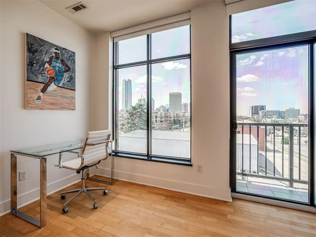 Photo 32 — 241 NE 4th Street 5, Oklahoma City, OK 73104