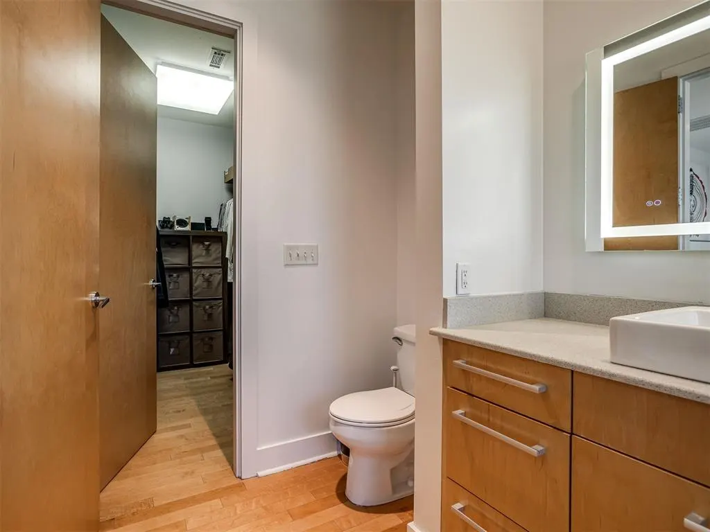Photo 35 — 241 NE 4th Street 5, Oklahoma City, OK 73104
