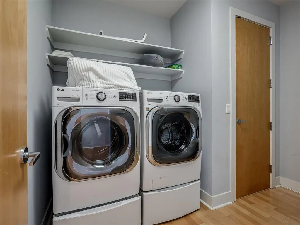 Photo 41 — 241 NE 4th Street 5, Oklahoma City, OK 73104
