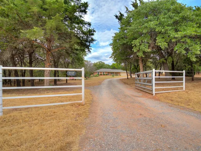 Photo 3 — 10125 Denise Road, Oklahoma City, OK 73165