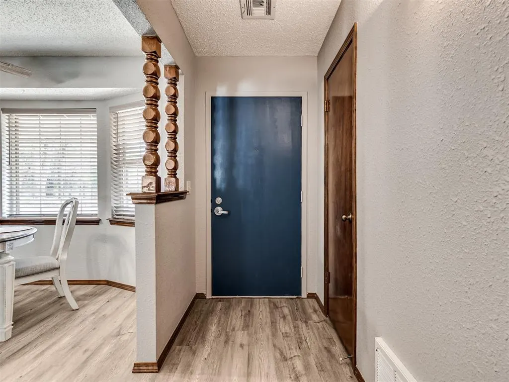 Photo 4 — 10125 Denise Road, Oklahoma City, OK 73165