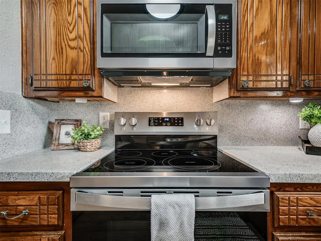 Photo 7 — 10125 Denise Road, Oklahoma City, OK 73165