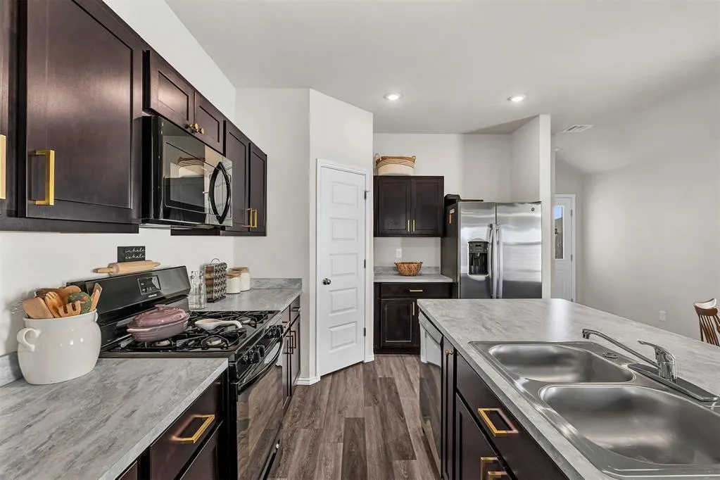 Photo 4 — 11829 Kameron Way, Yukon, OK 73099