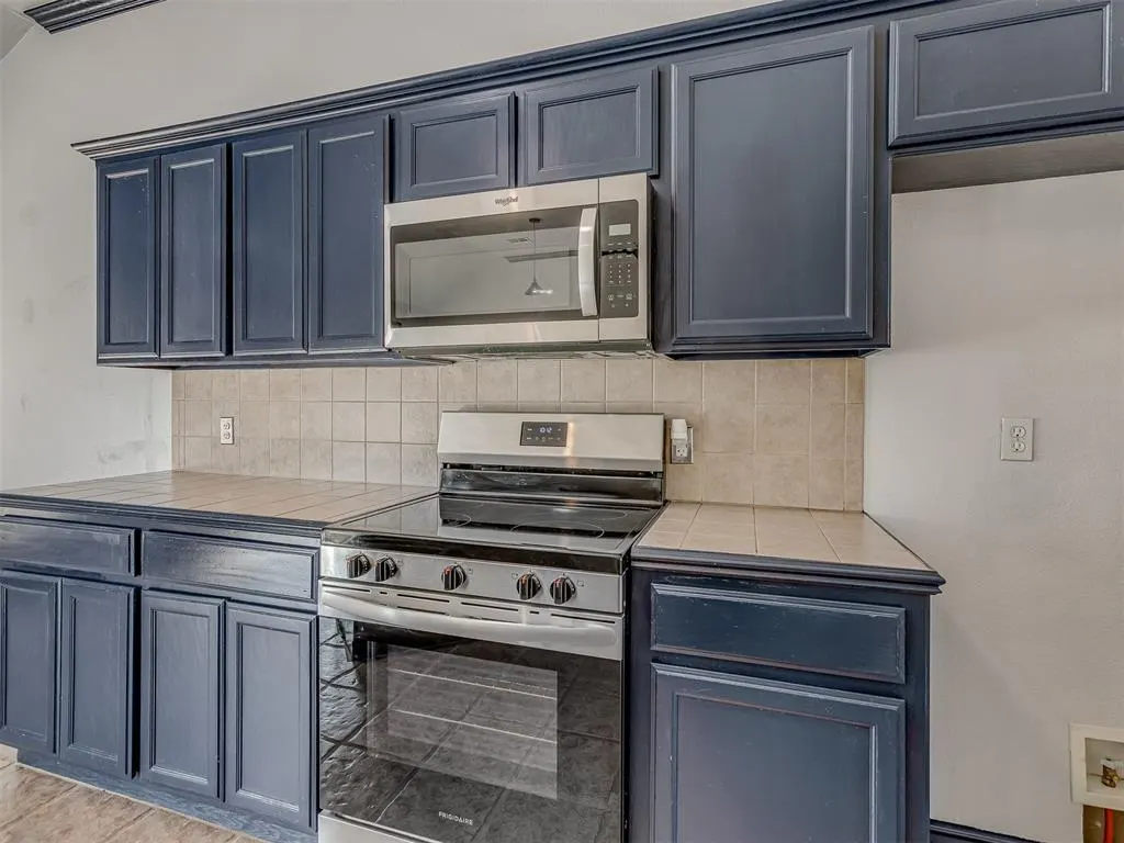 Photo 12 — 2200 Scissortail Landing Drive, Edmond, OK 73012