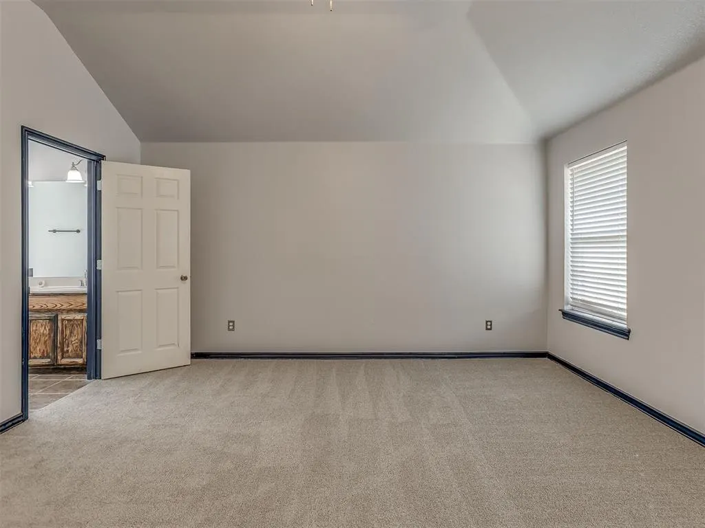 Photo 18 — 2200 Scissortail Landing Drive, Edmond, OK 73012