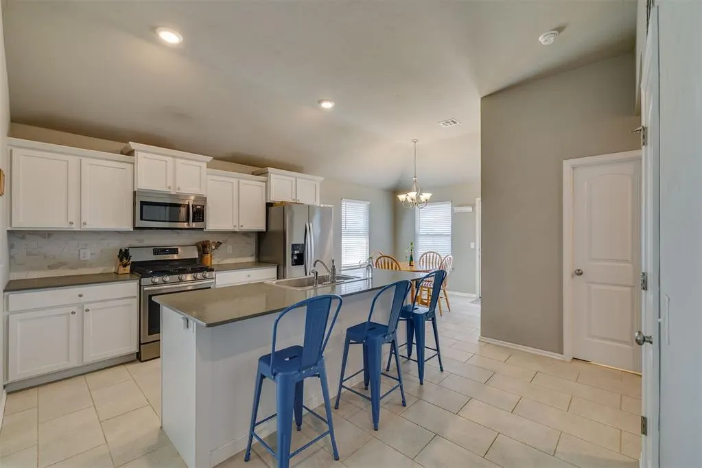 Photo 10 — 19601 Brookville Drive, Edmond, OK 73012