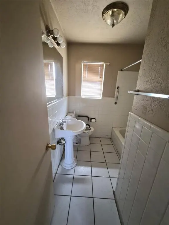 Photo 4 — 4917 NW Lindy Avenue, Lawton, OK 73505
