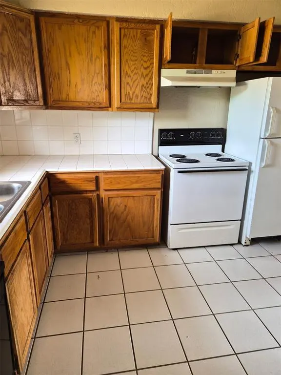 Photo 12 — 4917 NW Lindy Avenue, Lawton, OK 73505