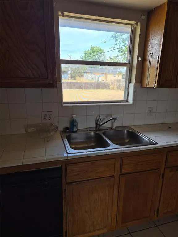 Photo 13 — 4917 NW Lindy Avenue, Lawton, OK 73505
