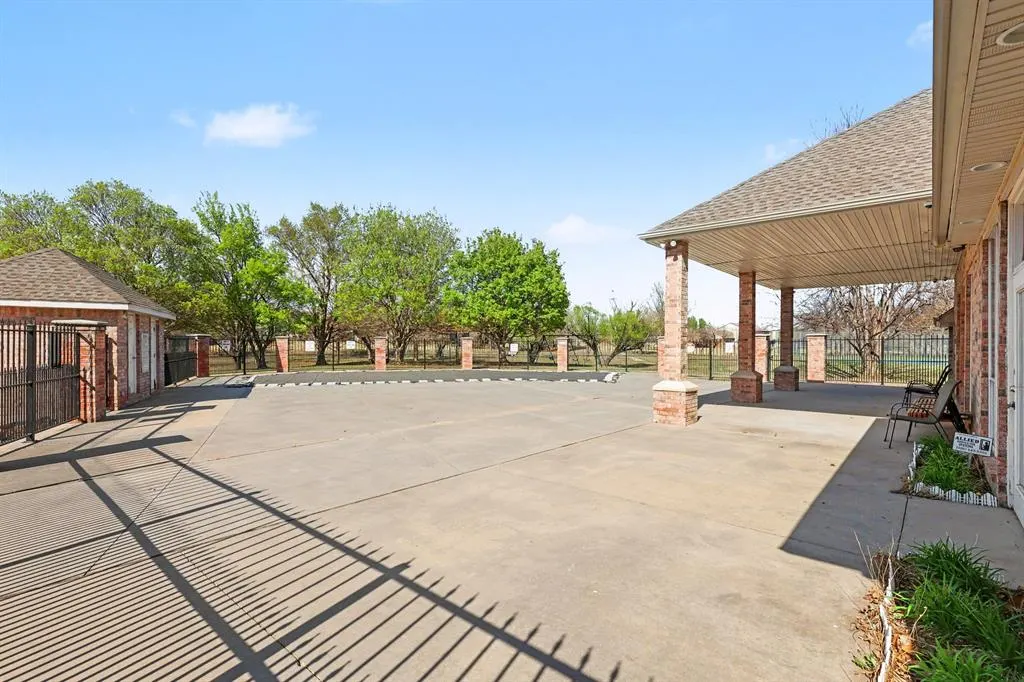 Photo 18 — 520 W Greenlea Chase, Oklahoma City, OK 73170