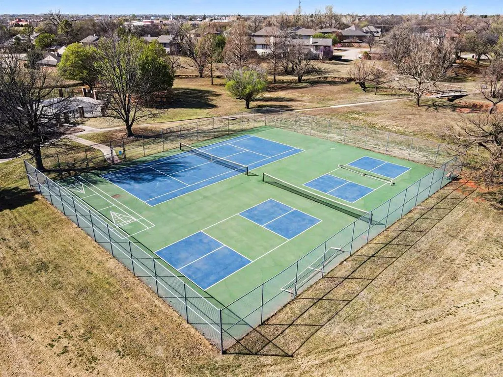 Photo 19 — 520 W Greenlea Chase, Oklahoma City, OK 73170