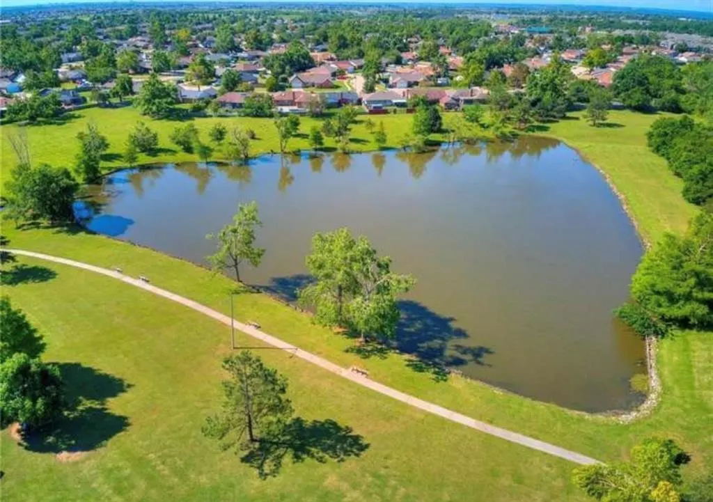 Photo 23 — 520 W Greenlea Chase, Oklahoma City, OK 73170