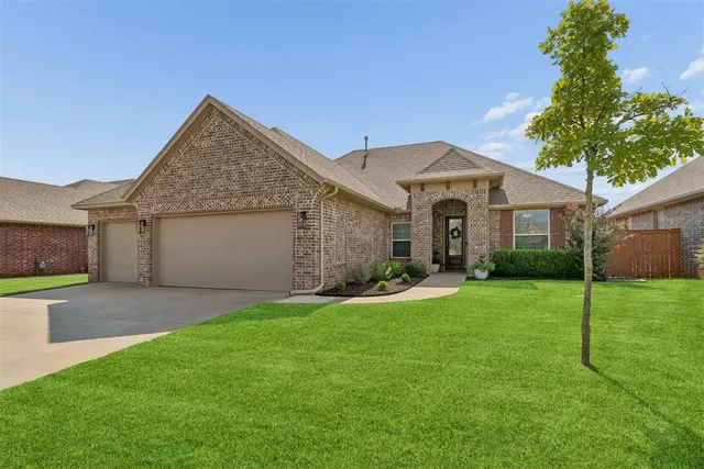 Photo 2 — 8304 NW 159th Street, Edmond, OK 73013