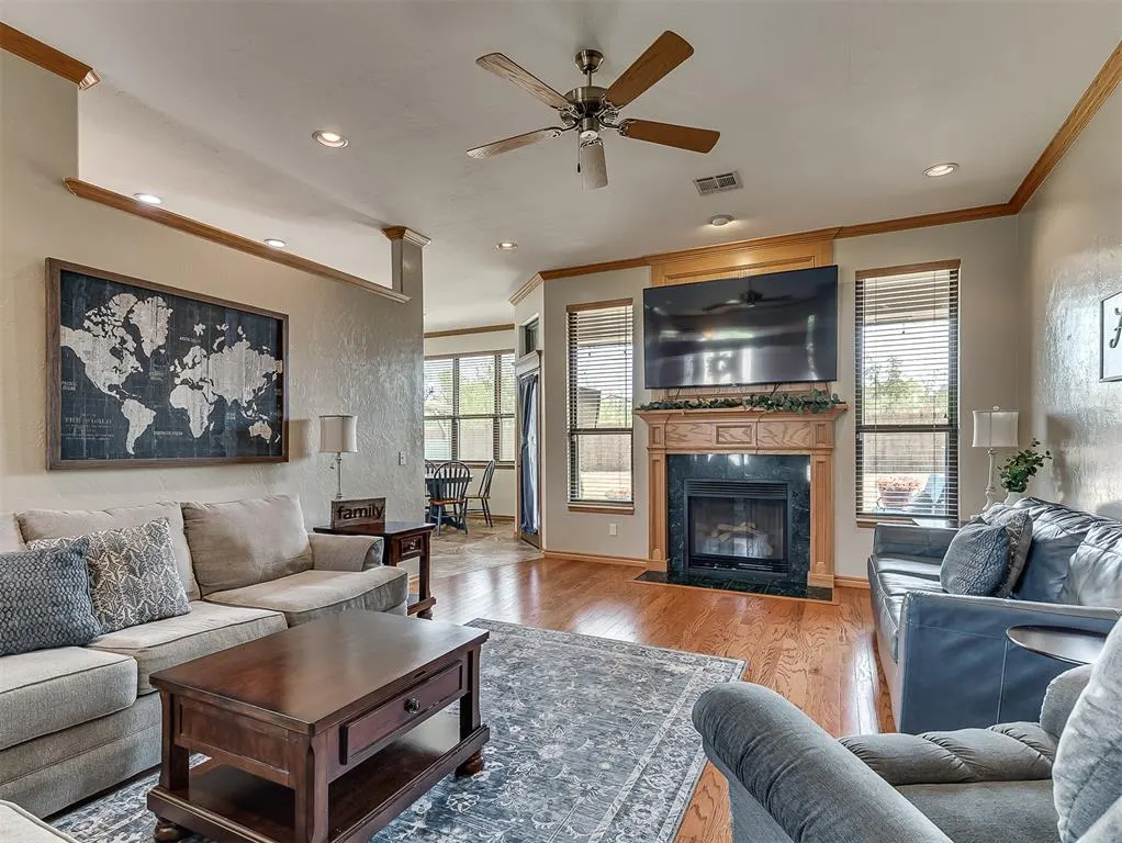 Photo 9 — 1407 Fairfax Lane, El Reno, OK 73036