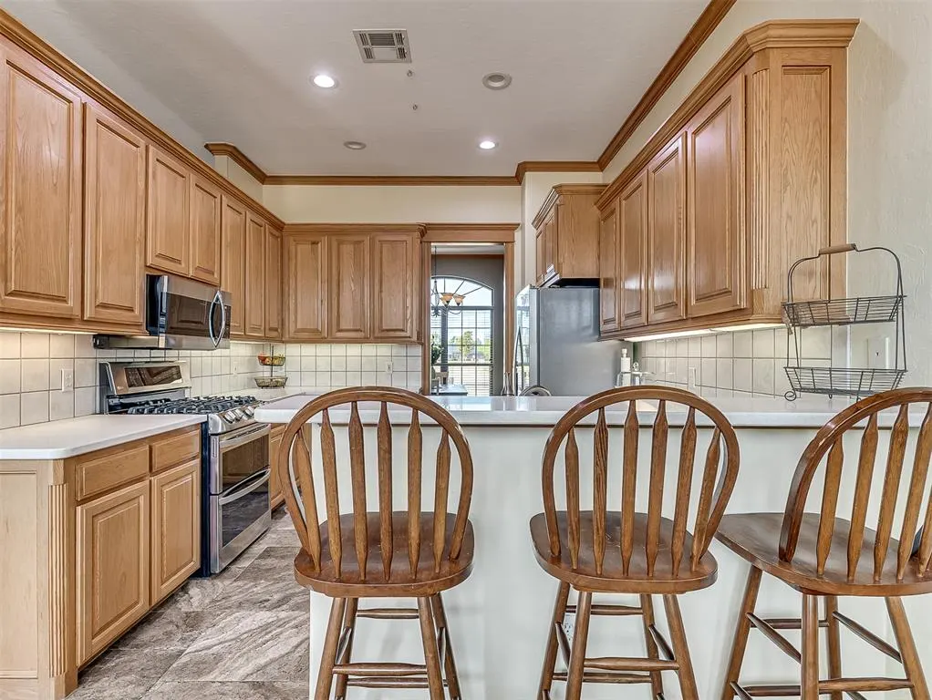 Photo 15 — 1407 Fairfax Lane, El Reno, OK 73036