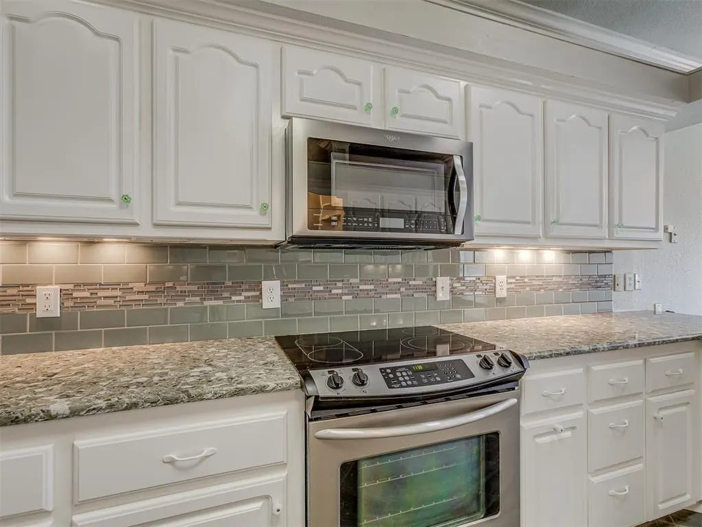 Photo 9 — 1205 Regency Court, Kingfisher, OK 73750
